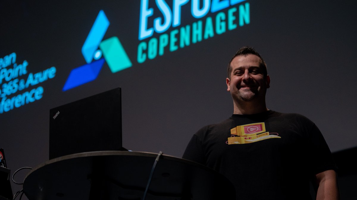 Some amazing pictures by <a href="/Incite_Video/">Incite Video</a> of my session on #PowerVirtualAgents for #MicrosoftTeams  at #ESPC22!  Thank you to everyone who attended! @EuropeanSP
