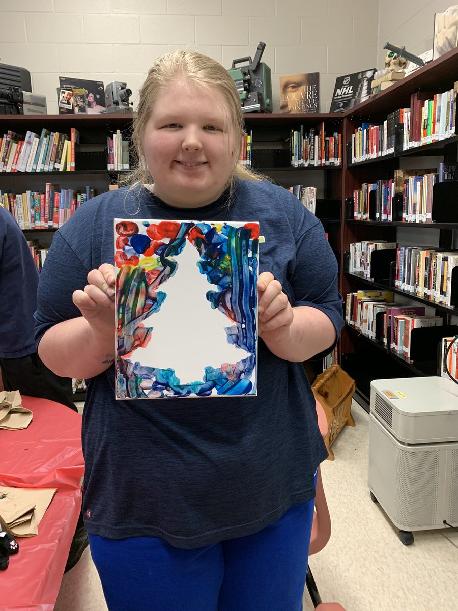 stmThunderReads's tweet photo. Our Planning for Independence students and their beautiful Christmas πart! #ItsBeginningToLookALotLikeChristmas #christmasintheLibrary β₯οΈππ
π½π€Άπ½ @stmikesbolton https://t.co/IY5ZPzORrk