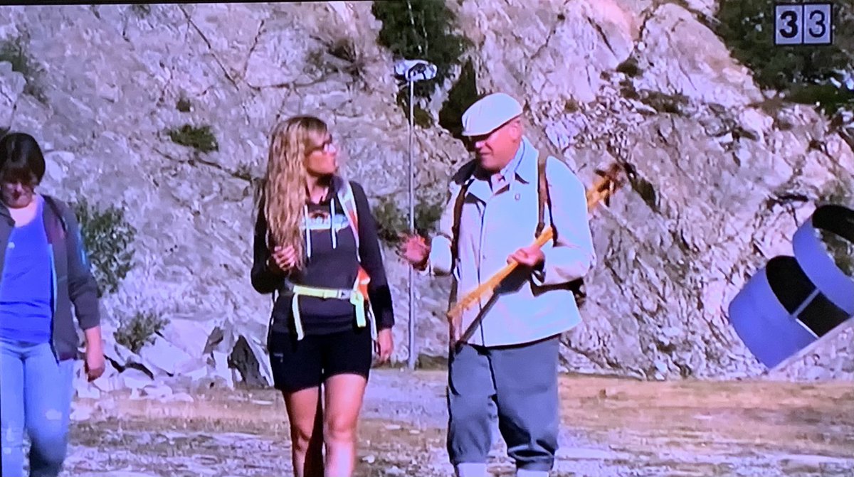 salutimuntanyes's tweet photo. La Vall Fosca enamora us ho hem ensenyat al capítol @salutimuntanyes del @canal_33 La reportera @evaclauso ha parlat Mister Keller i l’Eva @visitvallfosca         @museuvallfosca    👉👉Enllaç per veure’l sencer https://t.co/Esyl9VqgpM @aralleida @TurismeJussa @LleidaRural https://t.co/7J75Tv78Eo