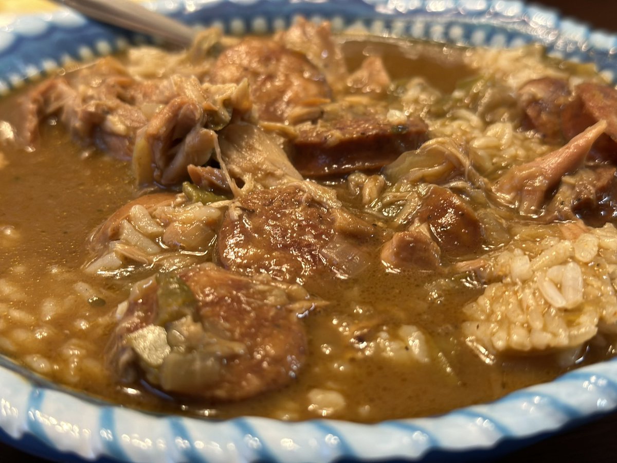 jpfitzgerald22's tweet photo. #Gumbo #cajun #whatsfordinner #itsgoodforbreakfasttoo https://t.co/6v3SwkM6cr