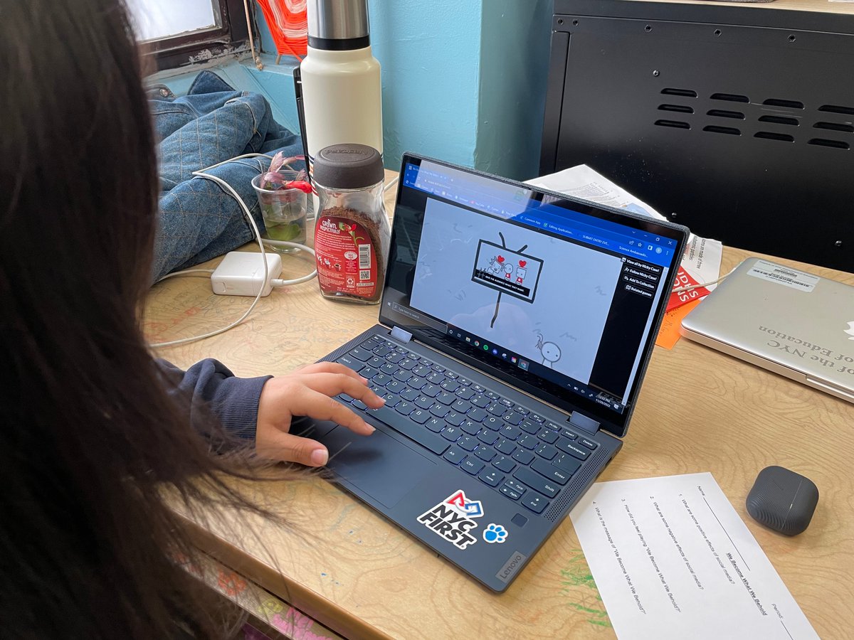 MrAhmedGaming's tweet photo. This week my students played two of @ncasenmare's games, "We Become What We Behold" and "Adventures With Anxiety." Indie games like these are a great way to learn about digital citizenship and mental health!
#IndieGames #DigitalCit #MentalHealth #SeriousGames #GameDev #IndieDev https://t.co/zo6q4HFooP