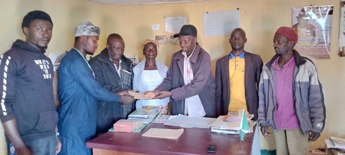 AgabusyuktapJr's tweet photo. SCHOLARSHIP FOR ORPHANS, LESS PRIVILEGE AND REFUGEES.

Hon. Agabus Yuktap Jr. the former SA to the Executive Chairman Sardauna LGA, Taraba State has this day awarded scholarship to sixtyfour (64) pupils of JOLLY NYAME INTERNATIONAL PRIMARY SCHOOL, BANG 3' CORNER. https://t.co/R1WVqvYgad