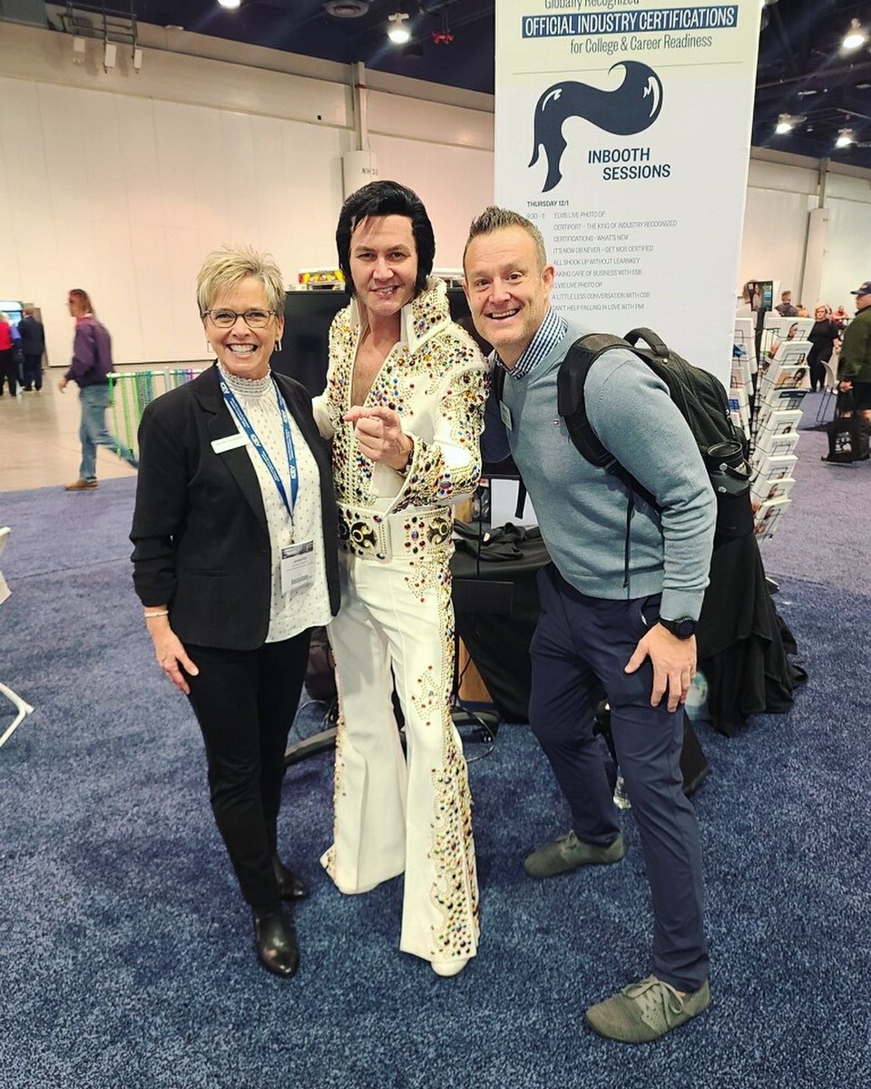 KentuckyBEA's tweet photo. KBEA living it up in Las Vegas at ACTE VISION with The King! https://t.co/Udi2idWeTs