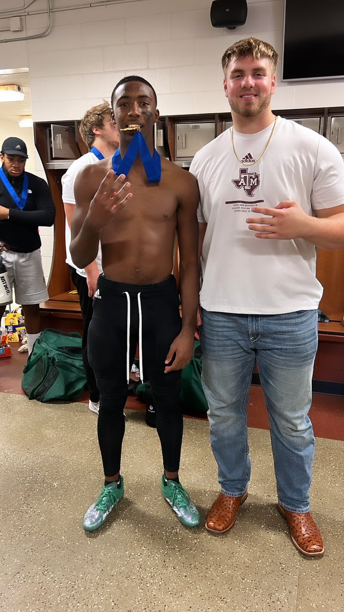 ykcobey's tweet photo. STATE CHAMPS ⭐️ https://t.co/YdPYbOIDLY