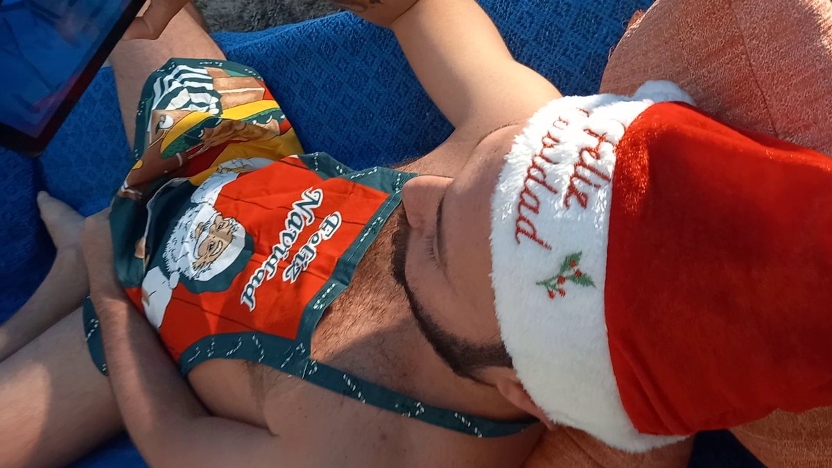 TopactOriental's tweet photo. VENEZOLANO EMPEZAMOS LA NAVIDAD HOT CON RICAS ESCENAS Y RECUERDEN QUE SI HAY FOTOS ES POR QUE HAY VIDEOS.. DEJA LIKE, RT Y SIGUEME PARA SUBIR MAS.
#daddybears #VENEZOLANOSHOT #Navidad #feliznavidaddy #TOPACTORIENTAL #morboentremachos #MORBOSO #MorboentreHombres @_leonmike17 https://t.co/oGOj3Hfx1t