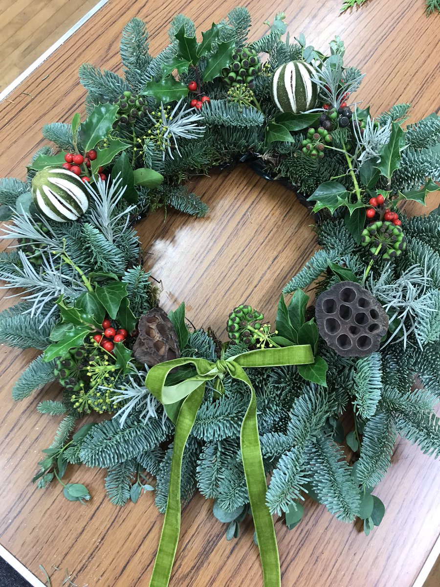 FirbeckPC's tweet photo. Thank you to florist Jo Gibbs and everyone who attended this evening’s Christmas wreath making session. Lovely way to start the festive season in Firbeck #FirbeckPC #Christmasinfirbeck #i💚Firbeck https://t.co/4glG2CiNOz