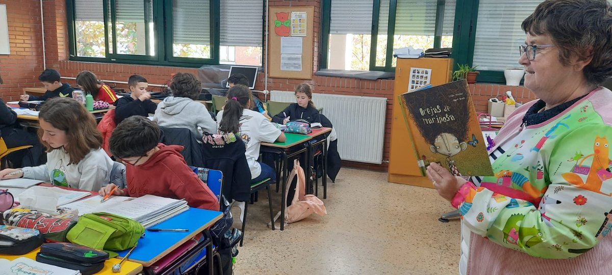 3 D
Para conmemorar el día internacional de las personas con discapacidad, el alumnado realizó la lectura de los cuentos  "El cazo de Lorenzo" y 'Orejas de Mariposa". Han realizado actividades y han reflexionado sobre las diferencias que existen entre unas personas y otras.