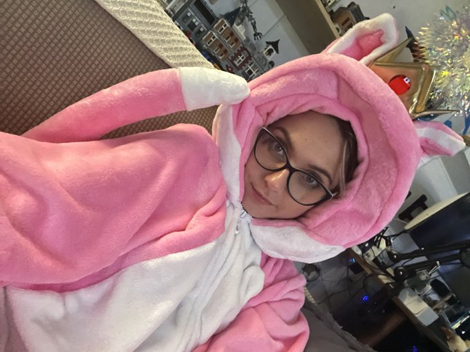 Loads of new sexy cosplays to come soon! But I&rsquo;m in love with my nice warm princess peach cat onesie<a href="/tag/naughty"class="tags"><span>#naughty</span></a>