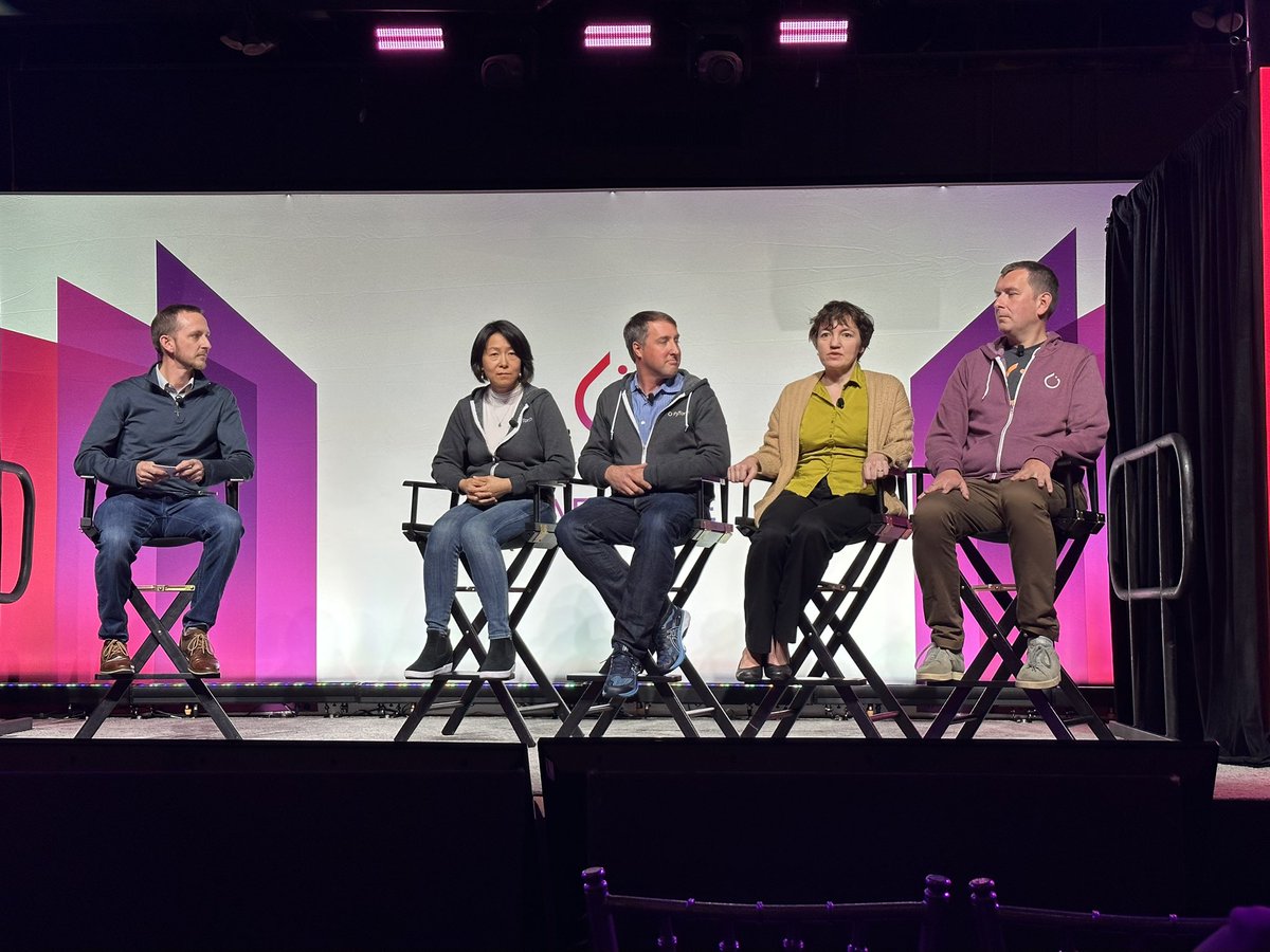 ChiefScientist's tweet image. The #PyTorch 2.0 panel at #PyTorchConference
