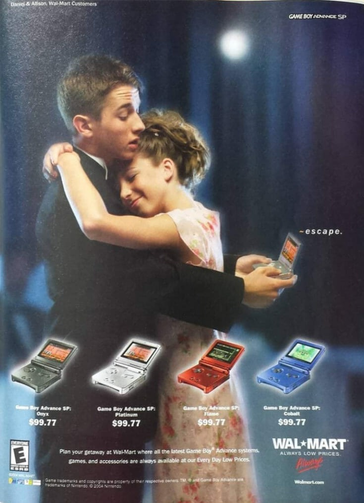 Throwback to the Game Boy Advance SP and one of our favourite ads of all time. 💛