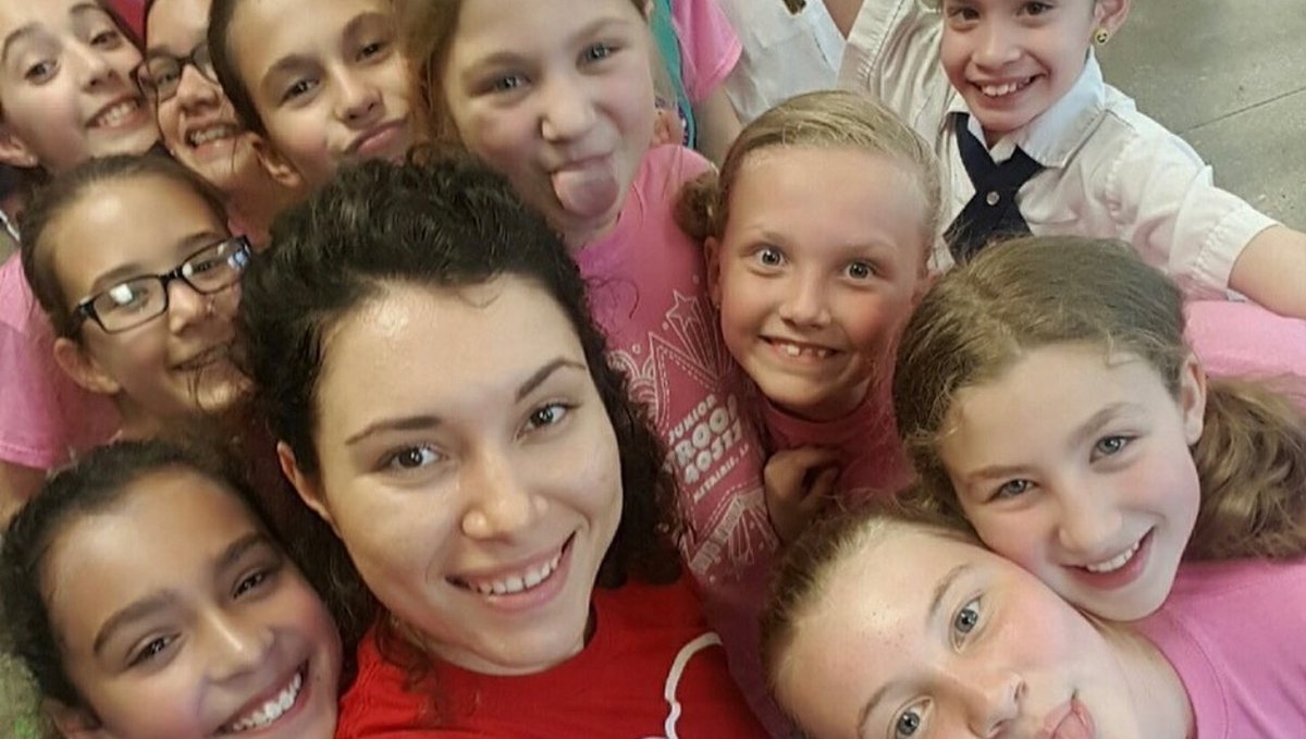 Heart N Hands has empowered and motivated over 6,500 girls to take their heart into their own hands through exercise programs, food education and encouraging healthy lifestyle choices. l8r.it/Umtt

#AvenueGives #StCharlesAvenue #Sponsored