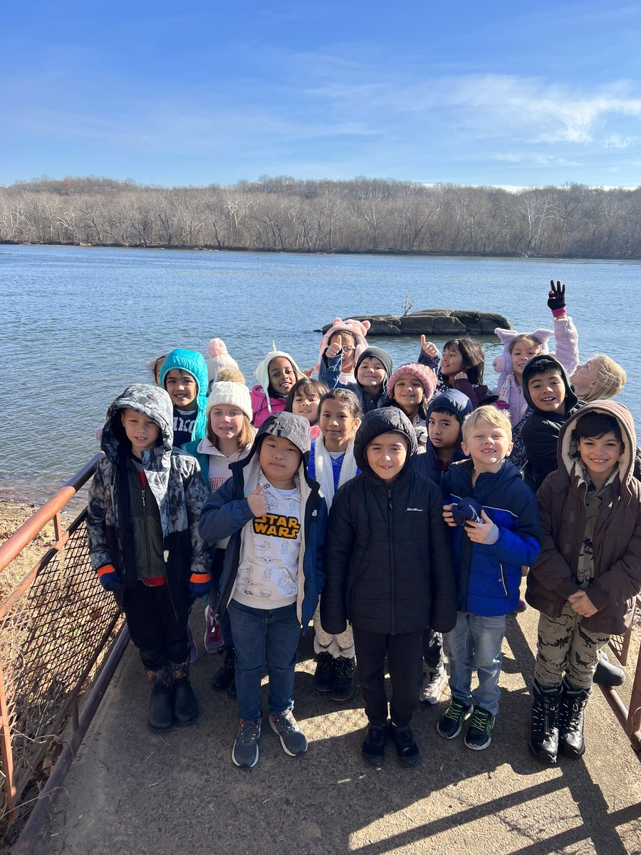 Mrs. Moulder tweet media