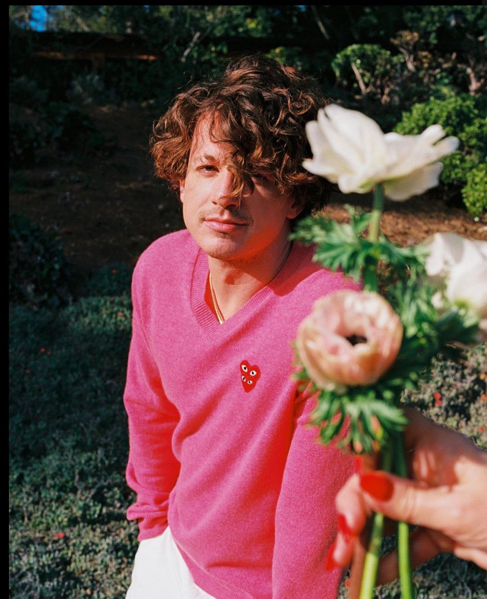 Charlieputhtr2's tweet photo. #HappyBirthdayCharliePuth https://t.co/85R8Y6G01M