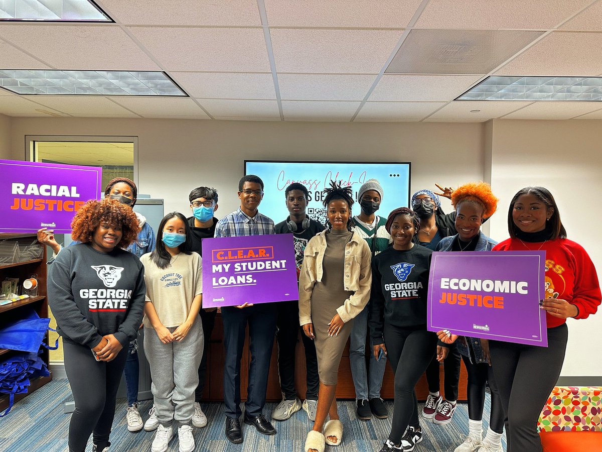 This week, 300 Georgia students canvassed their campuses - including state colleges &amp; HBCUs serving 150k young voters!

We broke general election early vote records at EVERY SINGLE CAMPUS. Shout out to this all-star team! #blackyouthvote #gapol