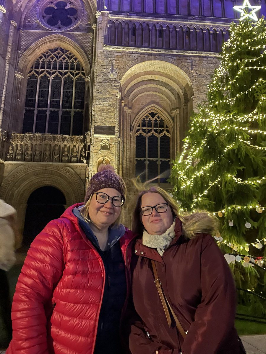 wendywalker74's tweet photo. Feeling festive after a fab day at Lincoln Christmas market. https://t.co/MwQy2P49St