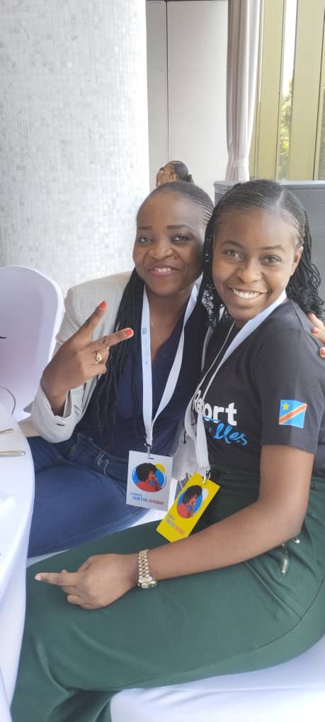 lusala_esther's tweet image. Ravie de vous avoir connues
@MarieLucienn2_0
@MariamaAbdou14
@adamadiallodk93
@BKuenji
@mariamtra
@ItokoOracle
@Divineela2
@PontshiMamitsho
Merci à :
@UNICEFDRC 
@ureport_rdc 
@UReportGlobal 
@SophieChavanel 
@MariePierre_P. D'avoir rendu ce forum possible