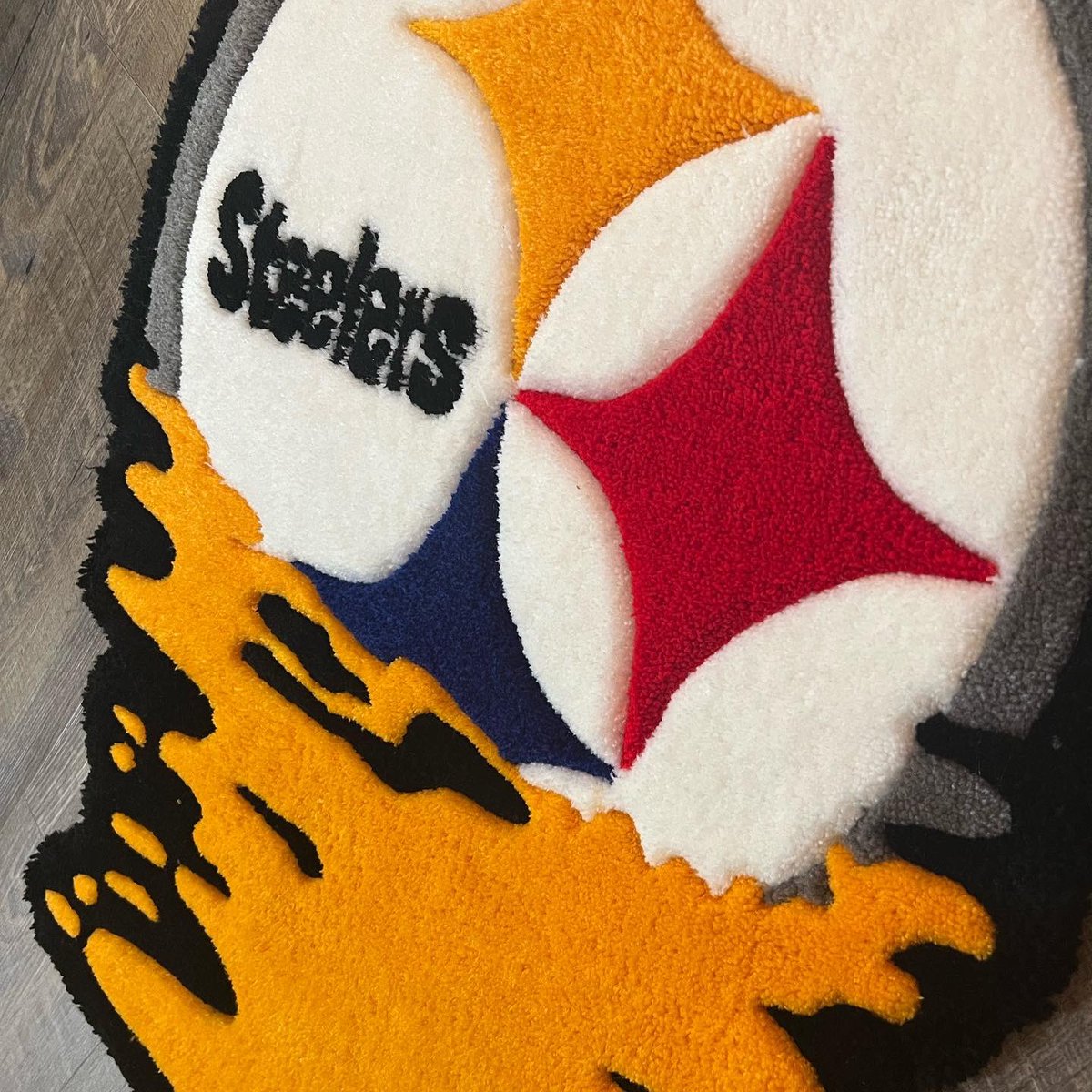 footprintplus1's tweet photo. black &amp; yellow 🔷♦️🔶

#tuftinggun #tufting #footprintplus #GramFam #LaTech #ULM #SteelersNation #PittsburghSteelers https://t.co/ZDPw8TzXc5