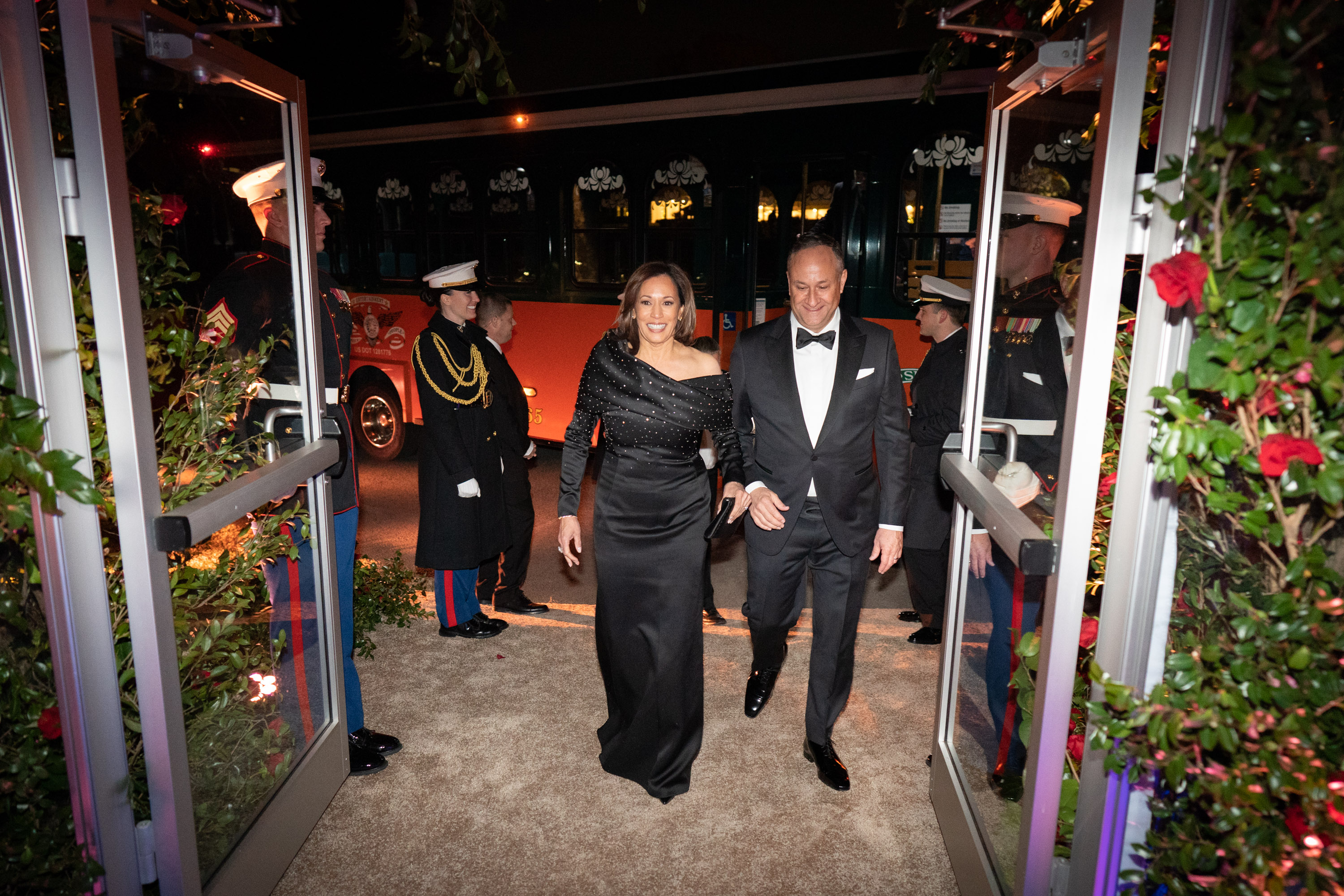 eatmyassanddie-on-twitter-vp-potus-flotus-did-you-eat-that-maine