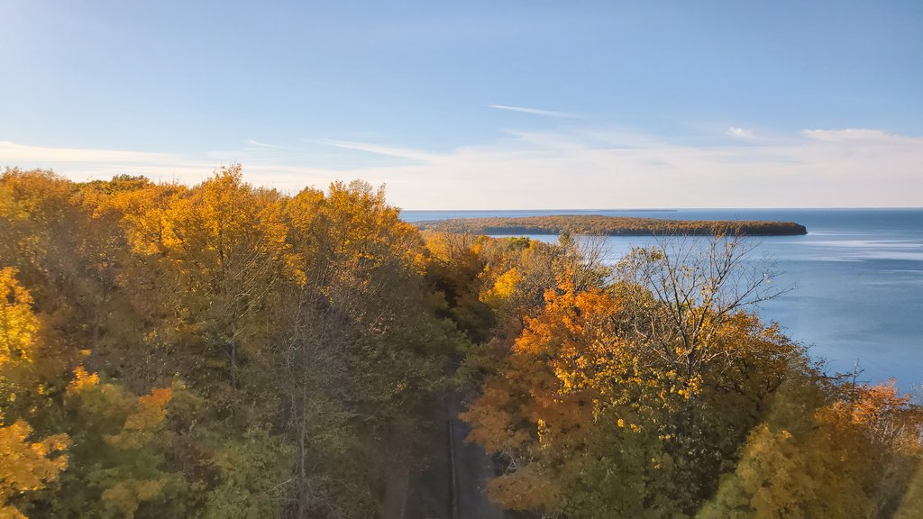 VVThompson1's tweet photo. Some warm fall colors for a dreary winter day - Door County is a truly beautiful area in the Midwest, I can't wait to go back.
...
#Landscapes #NaturePhotography #DoorCounty #picoftheday #AutumnVibes #explore #experience #theworld #amateurphotography #warmfilter https://t.co/aWFJ7RgqxJ