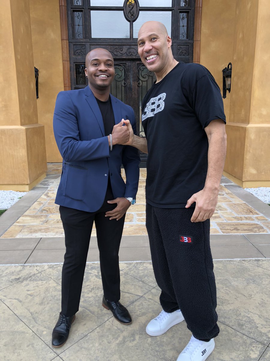 Great Day At The 🅱️🅱️🅱️ Estate With @Lavarbigballer And The @BigBallerBrand Team | 🅱️🅱️🅱️ x @ESHEMagazine 📸 By @TonyLuu