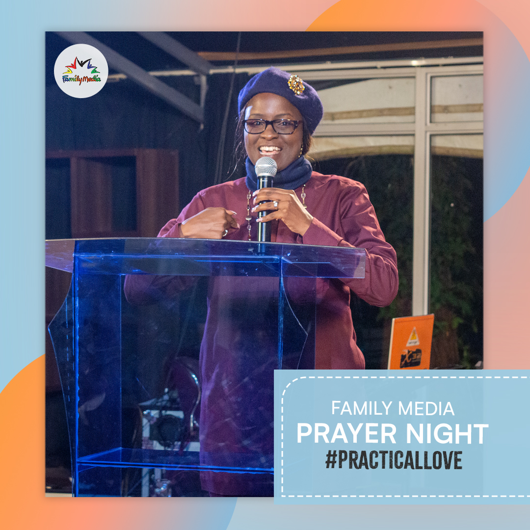 FamilyRadioKe's tweet photo. "It is love that compelled God to send a sacrifice... And He says that that is how we should love." @angelmahehu

#FamilyMedia #PrayerNight #Practicallove https://t.co/4v3VswSlBI