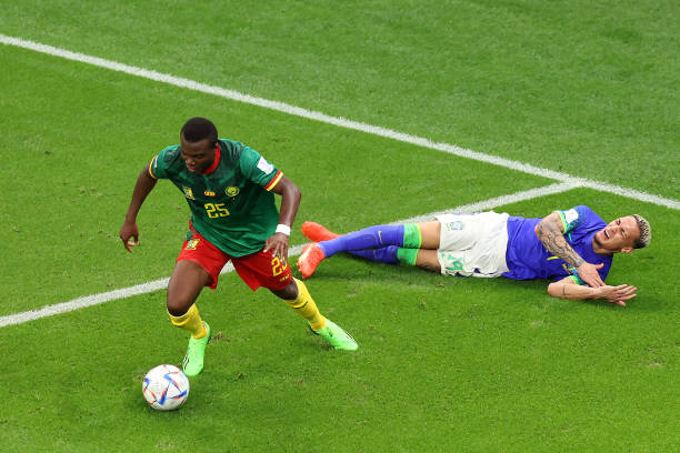 cfootcameroun's tweet photo. NOUHOU TOLO C'EST LE MUR DE BERLIN 🧱💥 #CMRBRA https://t.co/AlSOHj3gx1