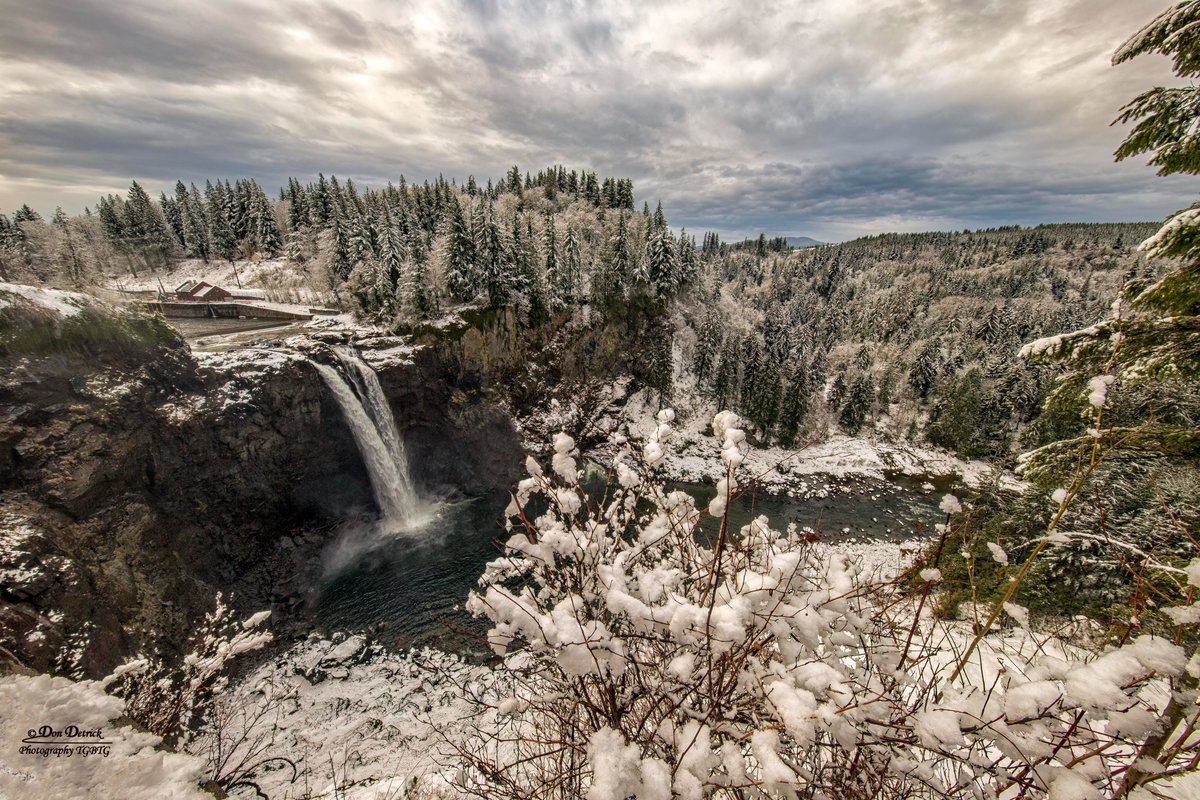 dondetrick's tweet photo. #Snowy View of #SnoqualmieFalls this week near @SnoqualmieGov WA @SalishLodgeSpa @LivingSno @snoqualmiefalls #notwinteryet https://t.co/Qe9QRdEXBh https://t.co/NEXaCQQy4m