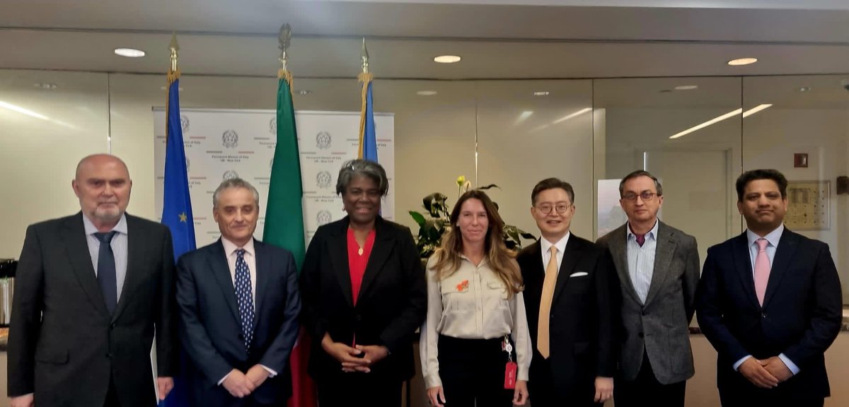 ItalyUN_NY's tweet photo. A fruitful exchange today with @USAmbUN on #UnitingForConsensusโs proposal of #UNSCโs reform.
A proposal for a more democratic, accountable, representative, transparent & effective Council.
#UNSCForAll๐ฆ๐ท๐จ๐ฆ๐จ๐ด๐จ๐ท๐ฎ๐น๐ฒ๐น๐ฒ๐ฝ๐ต๐ฐ๐ฐ๐ท๐ธ๐ฒ๐ช๐ธ๐น๐ท https://t.co/Lp8msSv3s2