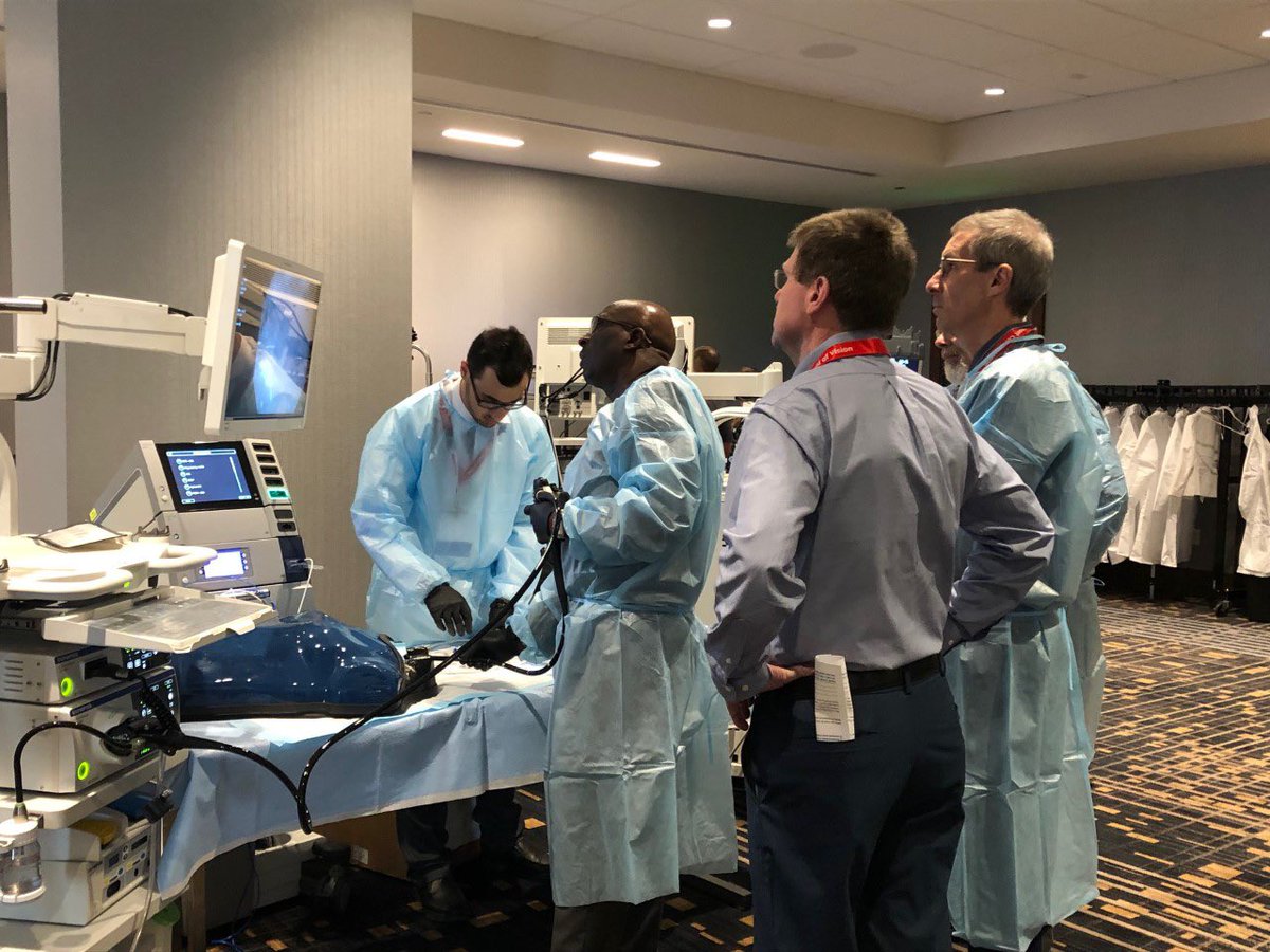 Love seeing our 🌟 amazing 🌟 attending <a href="/KiwanGIDoc/">Wissam Kiwan M.D.</a> at the hands-on session <a href="/AmCollegeGastro/">ACG</a> Endoscopy School in Nashville! 

We are SO lucky to learn from him!! 

#GITwitter #medtwitter #endoscopy #MedEd
