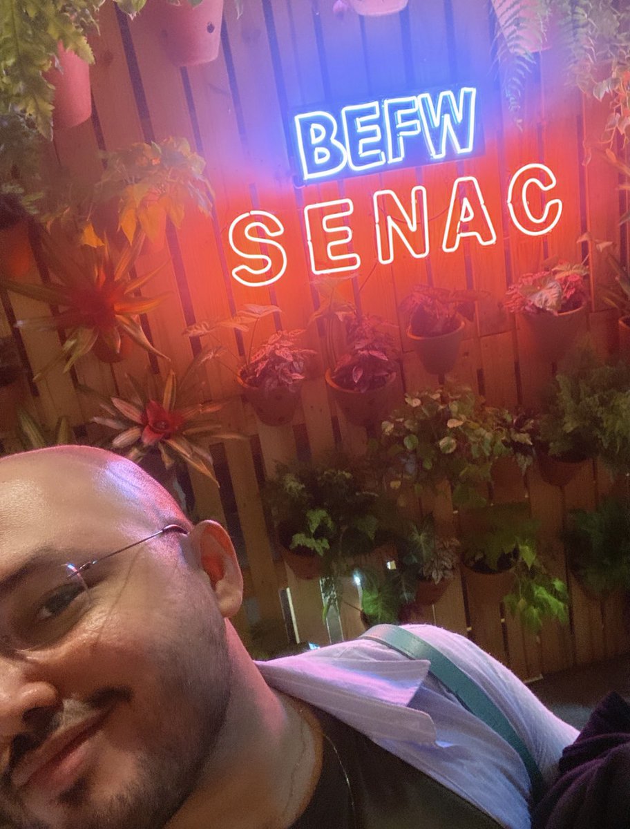 EdnaldoFonseca_'s tweet photo. Cheguei, Brasil Eco Fashion Week! Feliz demais pelo convite! 

Moda importa! 🇧🇷 #BEFW https://t.co/o9WdL6UbWN