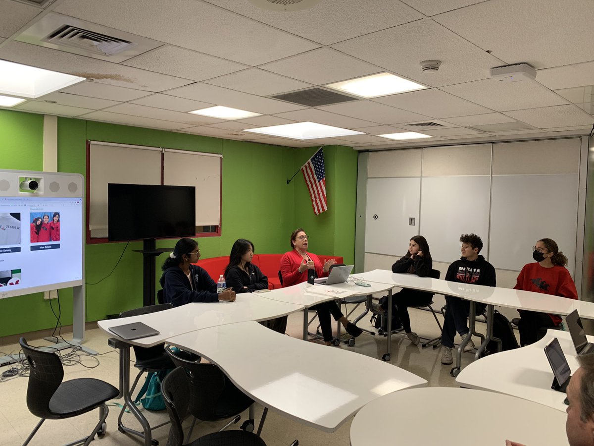 whittneysmith_'s tweet photo. It was great to collaborate with the team from East Williston today. Students and @bgreenet shared our entrepreneurial journey with our class and @MusBuyTangs and @EdCorps partnership. #MineolaProud https://t.co/R7dkYn7jJD