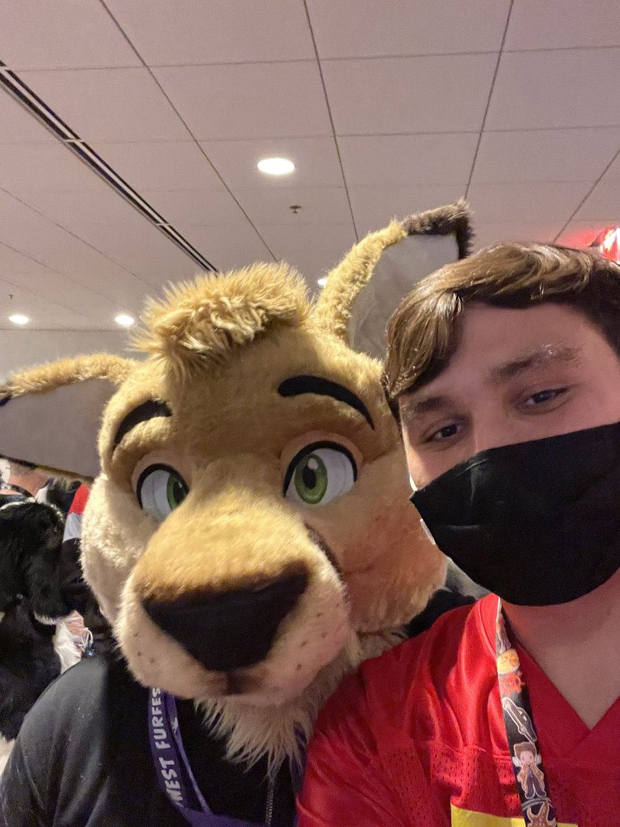 Twist collector of twist ties (@twistsodaroo) on Twitter photo In my journeys of #MFF2022 I have ram into two more roos today and one of my biggest art inspirations, <a href="/renegade_roo/">Renegade Roo</a> <a href="/TellKangaroo/">Tell</a> and <a href="/ZillionRoss/">Zillion Ross</a> In my journeys of #MFF2022 I have ram into two more roos today and one of my biggest art inspirations, <a href="/renegade_roo/">Renegade Roo</a> <a href="/TellKangaroo/">Tell</a> and <a href="/ZillionRoss/">Zillion Ross</a>