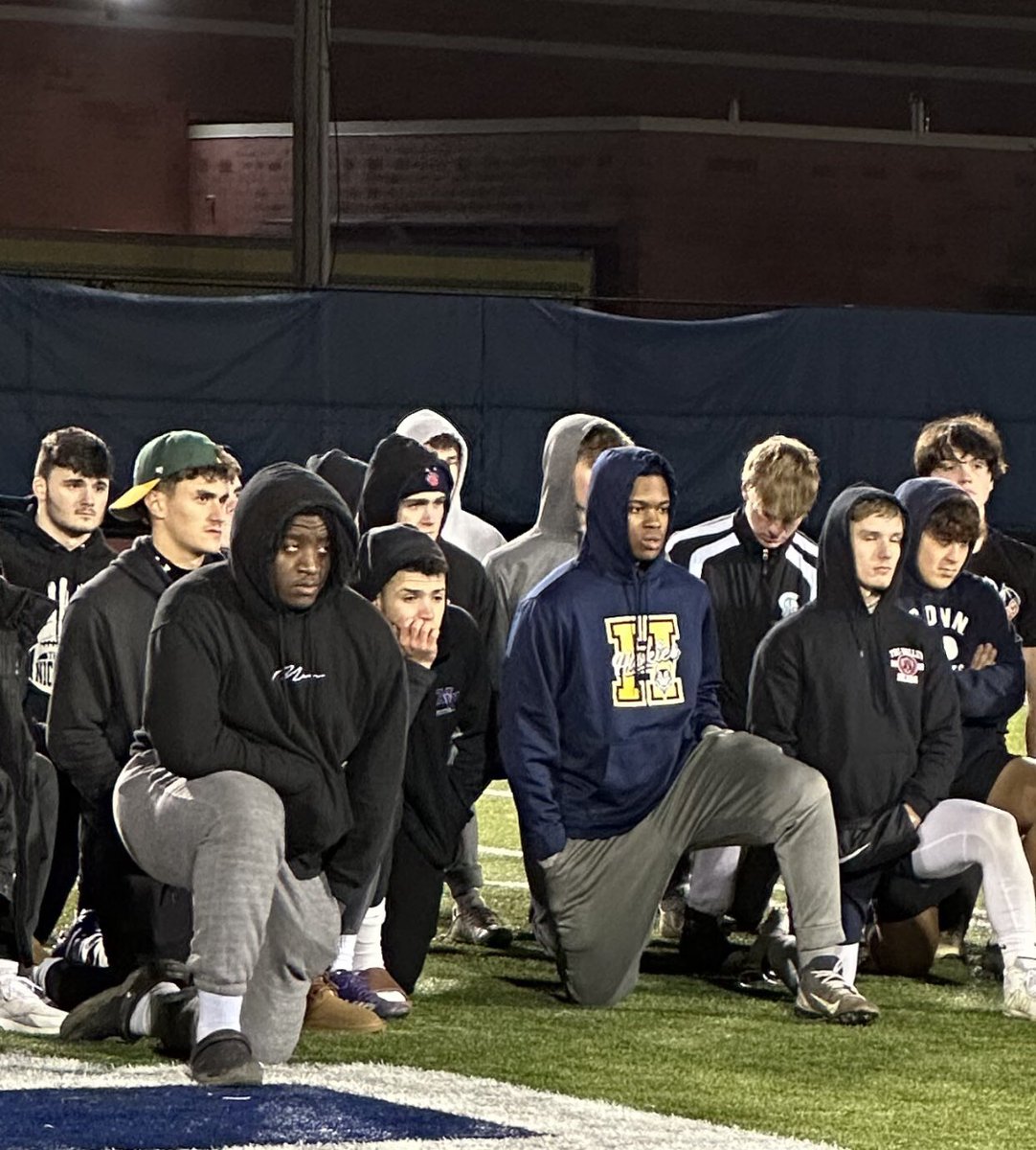 Dylan Durandis 🏈 representing Highland and getting ready for the Exceptional Senior Football game on Saturday, December 3rd at 10am in Middletown. 👍🏽 ⭐️ Way to go, Dylan! <a href="/HighlandCSD/">Highland CSD</a> <a href="/huskynation845/">The Pack</a> <a href="/SectionIXSports/">Section IX Athletics</a>