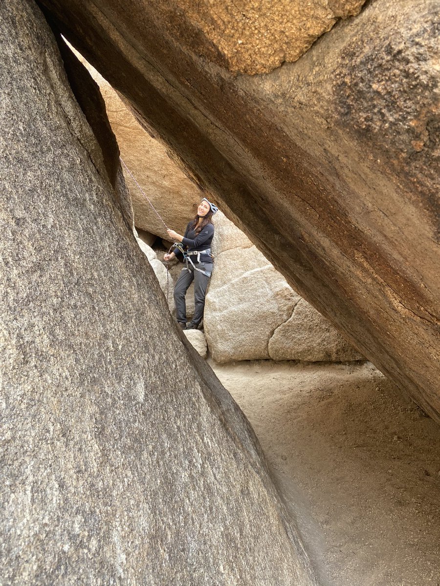 Coincidence? All the women in crypto I ❤️ are also climbers 

<a href="/JoySouligny/">Joy Souligny ✨</a> <a href="/evewealthhq/">evewealthhq</a> in JT