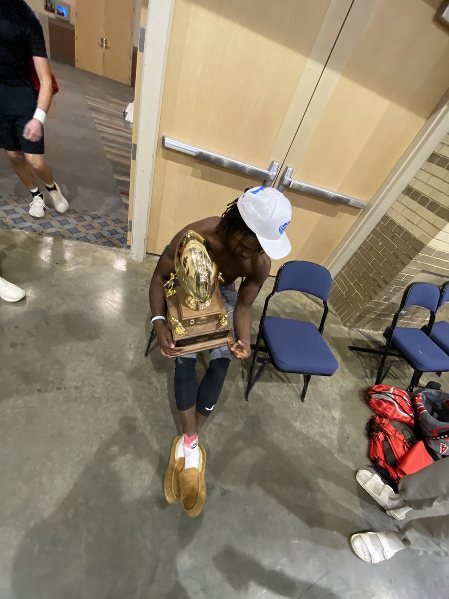 Today was my last high school football game and I ended it off with a Gold Ball!! I can’t ask for better teammates and coaches. College your next and it’s gonna be a show there to!! 🖤