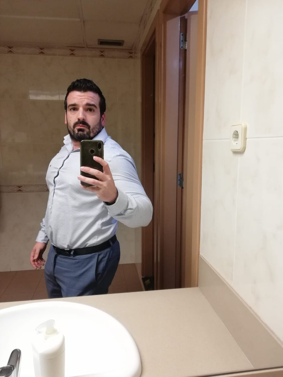 LeoJRM85's tweet image. Fachas he vuelto 💪💪, me tumbaron la cuenta unos rojos