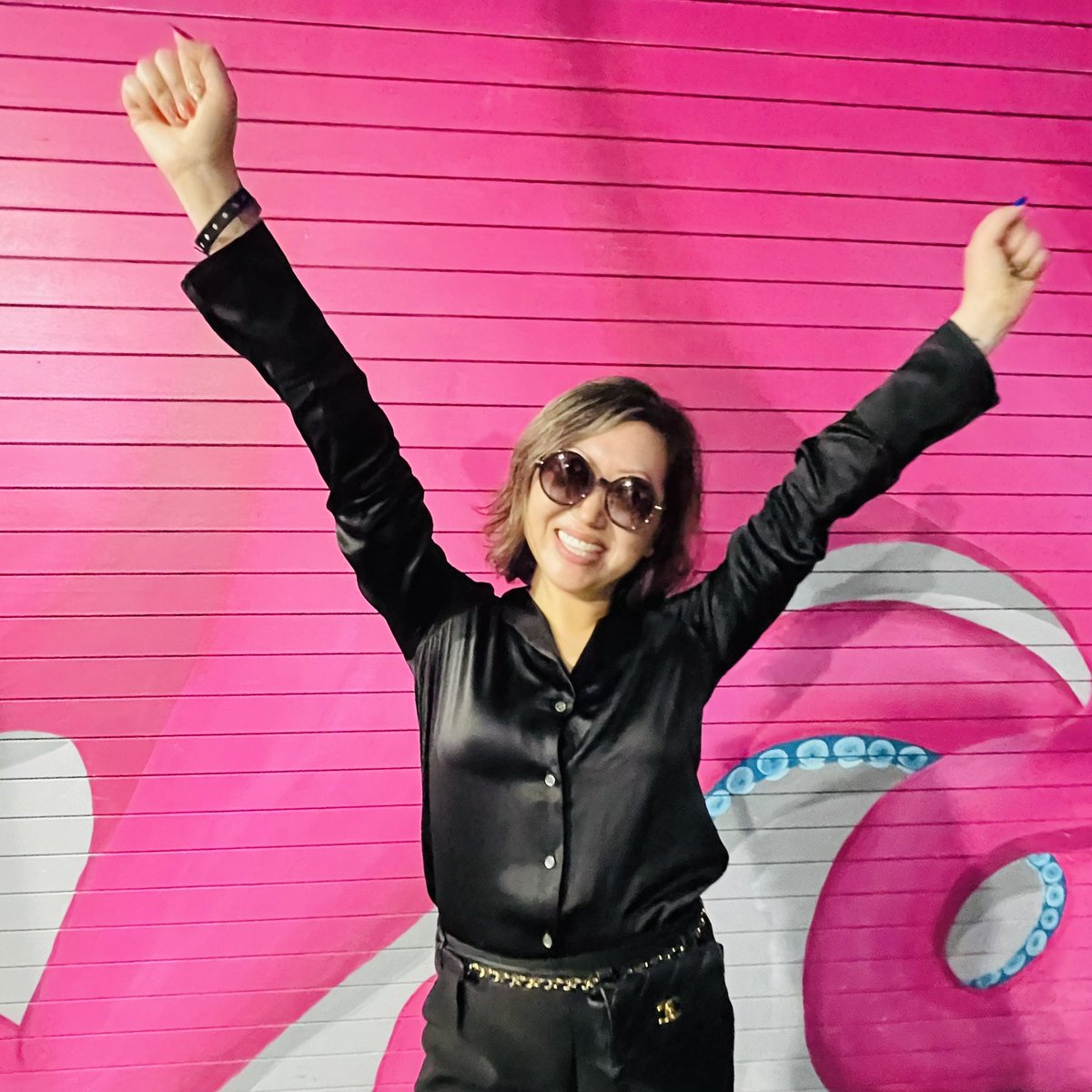 Woot woot! Getting a text from my brother (who introduced me to stacks in 2021) telling me I sold out of my Hungry Artist collection on mom’s birthday is the best news!

Thank you truly to all the HA holders! 
#SoldOut <a href="/HungryArtist_io/">HungryArtist.btc</a>