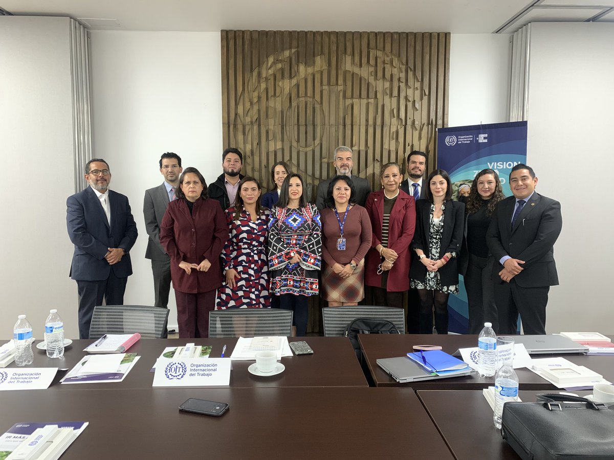 ampatyher's tweet photo. Se llevo acabo la reunión tripartita en @OITMexico preside @pedroamerico13 El diálogo social está en el centro de las relaciones laborales en México conversar sobre la seguridad y salud en el trabajo como derecho fundamental y cómo implementar, planes programas de
#SST https://t.co/Wjl4y35XQA