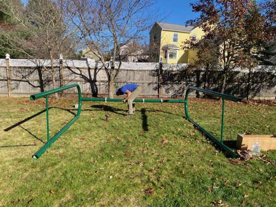 FamilyFunMA's tweet image. Our installers installing #swings !