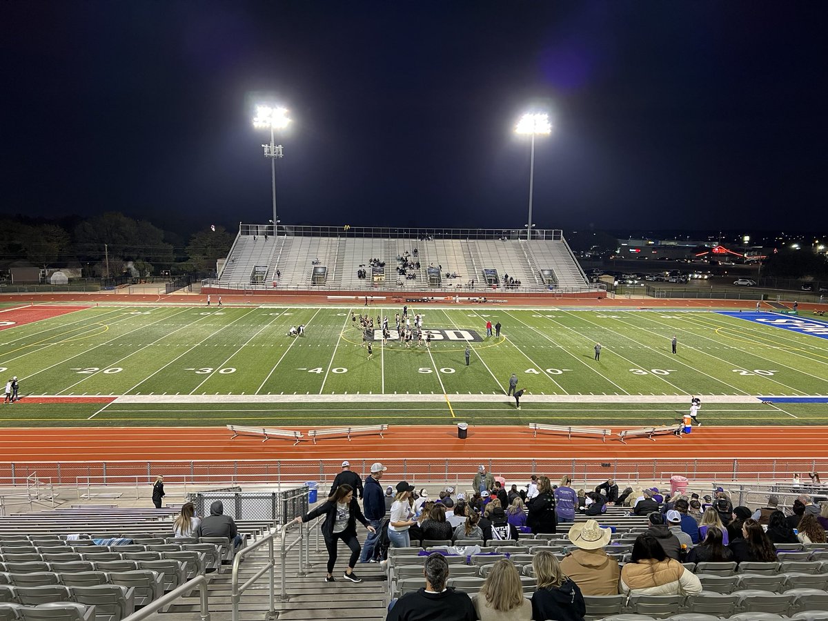 We’re headed for a 7 p.m. kickoff here in Burleson, as 13-0 Crawford takes on 13-0 Tolar in the state quarterfinals. <a href="/TomNesbittATX/">Tom Nesbitt</a> and <a href="/BryanFonville/">Bryan Fonville</a> with the call. You can listen online at: listen.streamon.fm/kbht