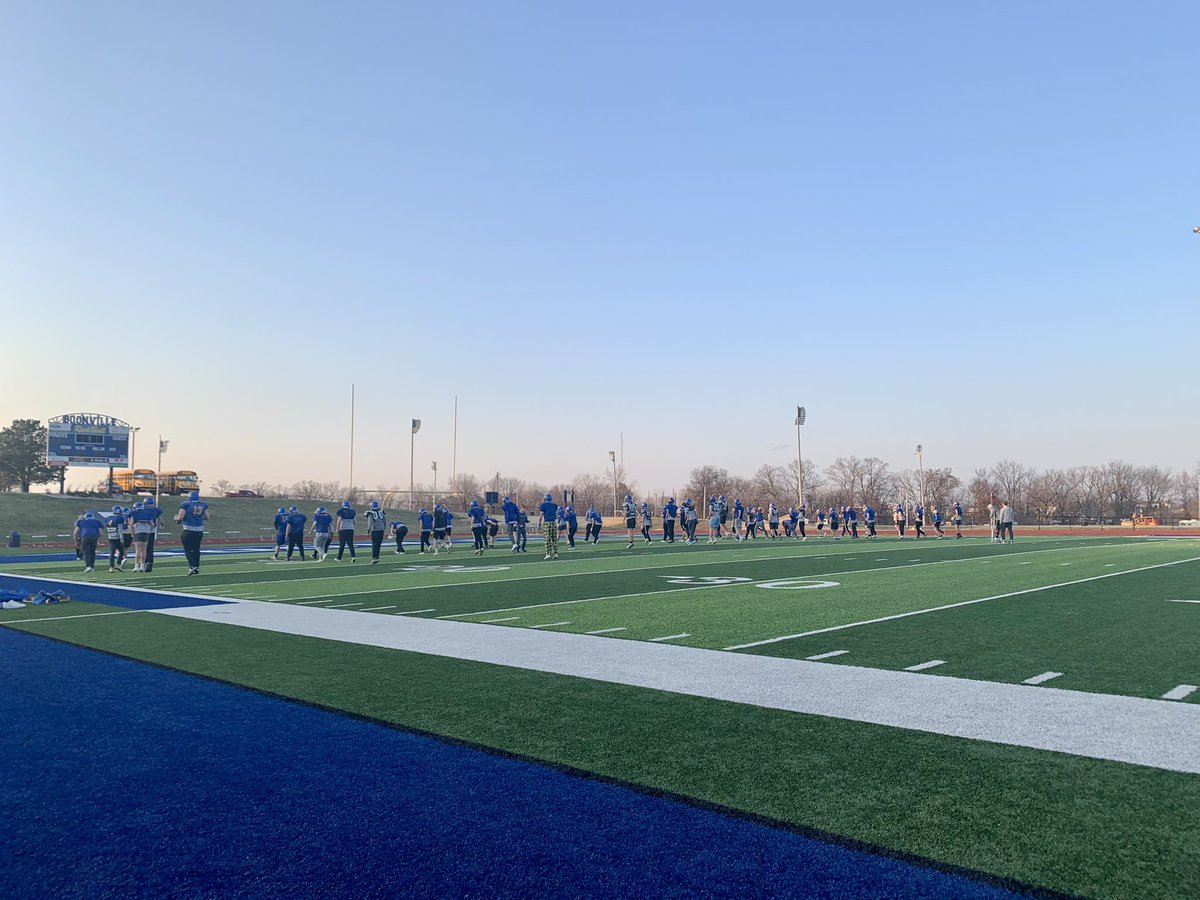 coach_hough's tweet image. Good Luck to @EBHSFootball, in the Class 1 State Championship tomorrow. Appreciate the THANK YOUS, GREAT handshakes and compliments about our facilities and football program from coaches and players. Thank you for the opportunity to watch you prepare. #BEGREAT
