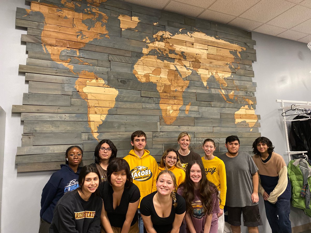 JHS_Activities's tweet photo. French club volunteered tonight to pack meals for kids around the world! What a great way to spend a Friday night! https://t.co/1HgJUy7wtj