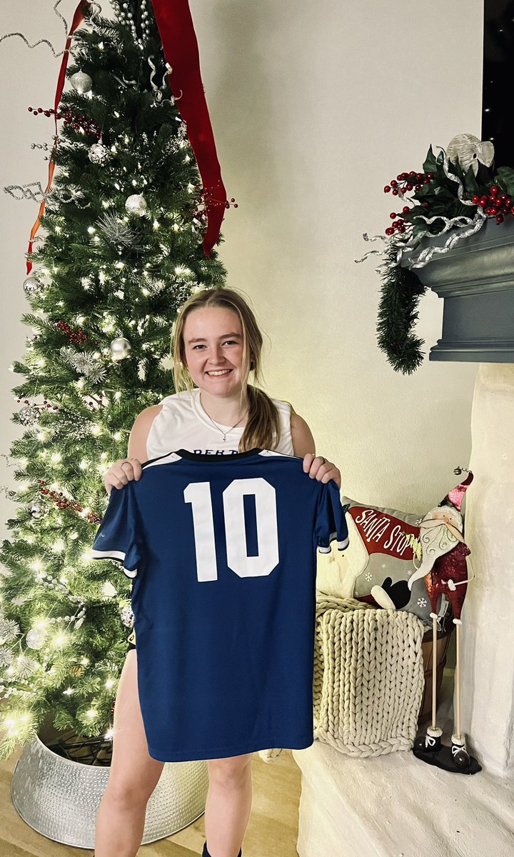ashlemon7's tweet photo. It’s time for 🚀⚽️!! New kit same #10!! #letsgo10 https://t.co/Vt8XWvuReb