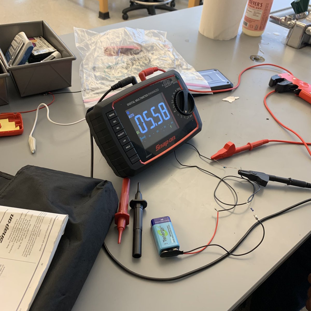 HATS_science's tweet photo. Happy to see students applying physics + enthusiastically sharing their trade knowledge (even bringing in their trade tools)! https://t.co/eobFW6GIpK