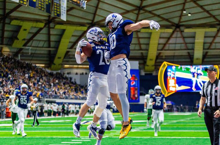 PrestonGregg6's tweet photo. Blessed and excited to receive my 1st D1 offer from Northern Arizona University.  @NAU_Football https://t.co/yNalmW6HPW