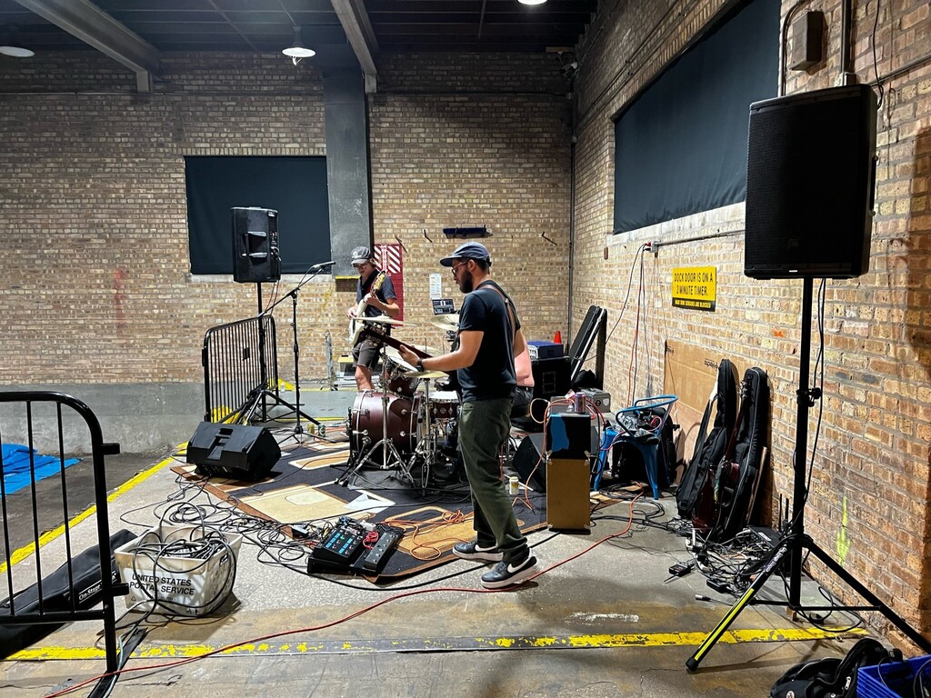 stdiob3's tweet photo. Can't go wrong with the sound of music🤘🔥🎵! https://t.co/ZLCpxpQ0GD https://t.co/3qyl1173ZX
