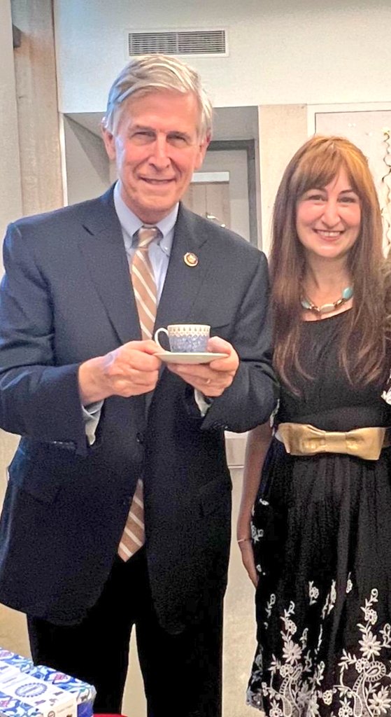 Anıl Sural (@anilsural) on Twitter photo Dünya Türk Kahvesi Günü Amerikan Kongresinin resmi kayıtlarına girdi!
Virginia Milletvekili Don Beyer tarafından Türk Kahvesi Günü tanınarak bir ilk gerçekleşti
13 yıldır ABD'de Türk kahvesinin tanıtılmasına emek veren <a href="/TRCoffeeLady/">Turkish Coffee Lady</a>'nin girişimiyle ABD Kongresi resmen tanıdı Dünya Türk Kahvesi Günü Amerikan Kongresinin resmi kayıtlarına girdi!
Virginia Milletvekili Don Beyer tarafından Türk Kahvesi Günü tanınarak bir ilk gerçekleşti
13 yıldır ABD'de Türk kahvesinin tanıtılmasına emek veren <a href="/TRCoffeeLady/">Turkish Coffee Lady</a>'nin girişimiyle ABD Kongresi resmen tanıdı