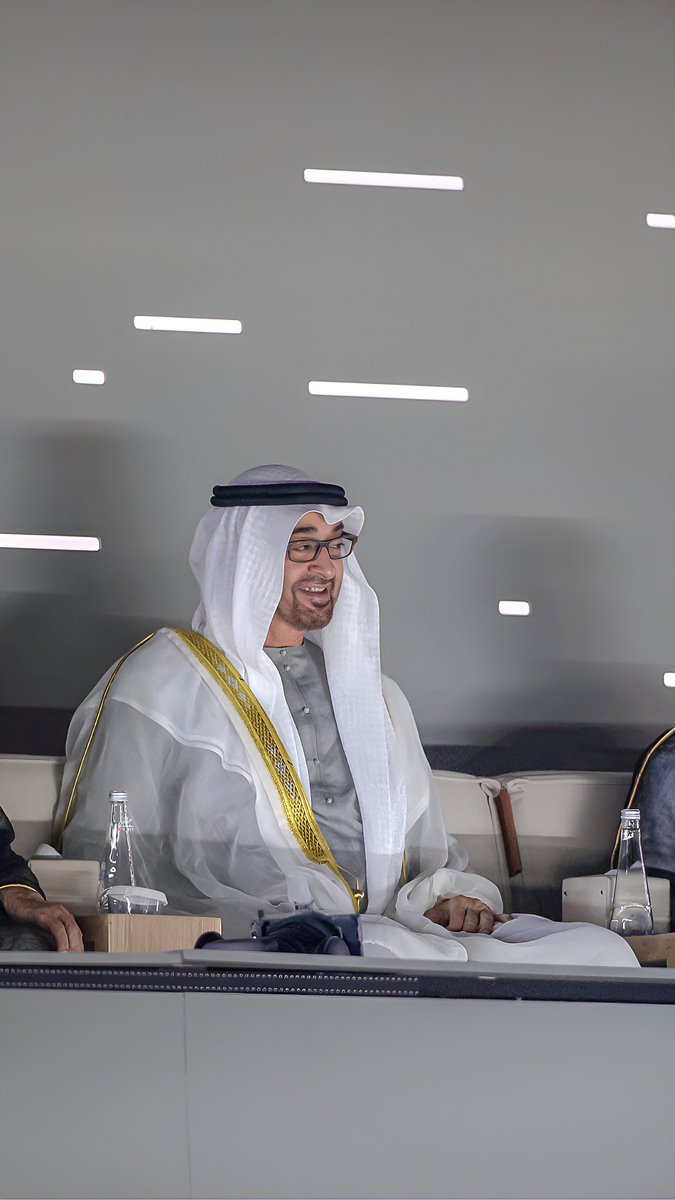 Mohammad_ae's tweet photo. دام عزك سيدي ♥️🇦🇪

#محمد_بن_زايد 
#اليوم_الوطني_الاماراتي_51 https://t.co/62HMEoDeiM