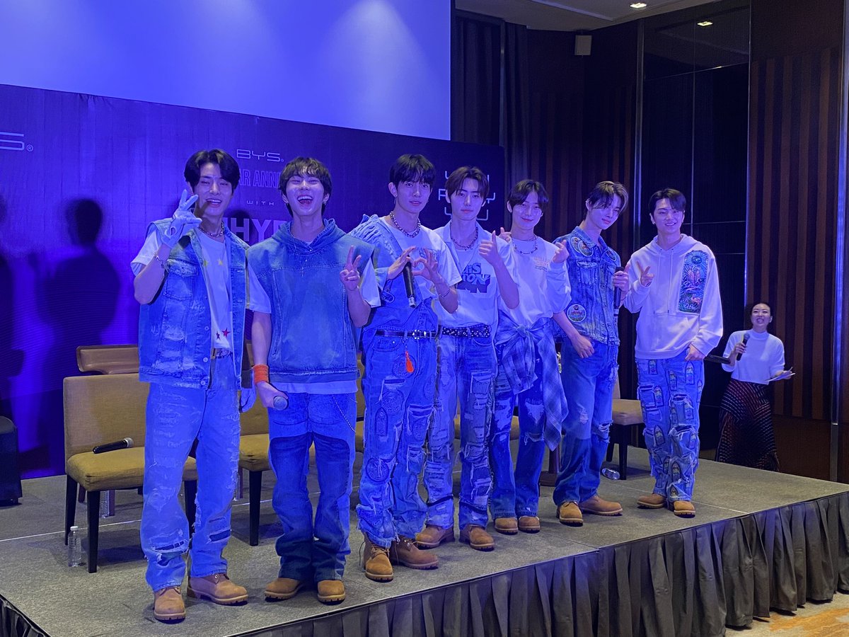 kjpurneII's tweet photo. LOOK: Kpop group ENHYPEN (@ENHYPEN, @ENHYPEN_members) are in the Philippines for a Fun Meet in Manila, brought by BYS which is celebrating its 10th anniversary this 2022. @PhilstarNews @PhilstarShowbiz #ENHYPEN https://t.co/G6jh93H2Rs