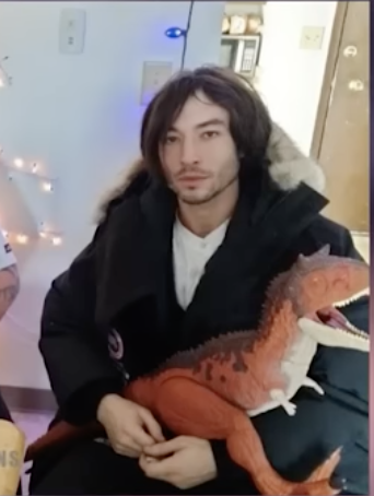 omegafreelancer's tweet photo. HOLY SHIT! EZRA MILLER KIDNAPPED TORO! https://t.co/gG6F1vszCV